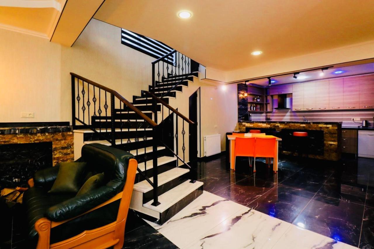 Hotel Evergreen Borjomi ภายนอก รูปภาพ