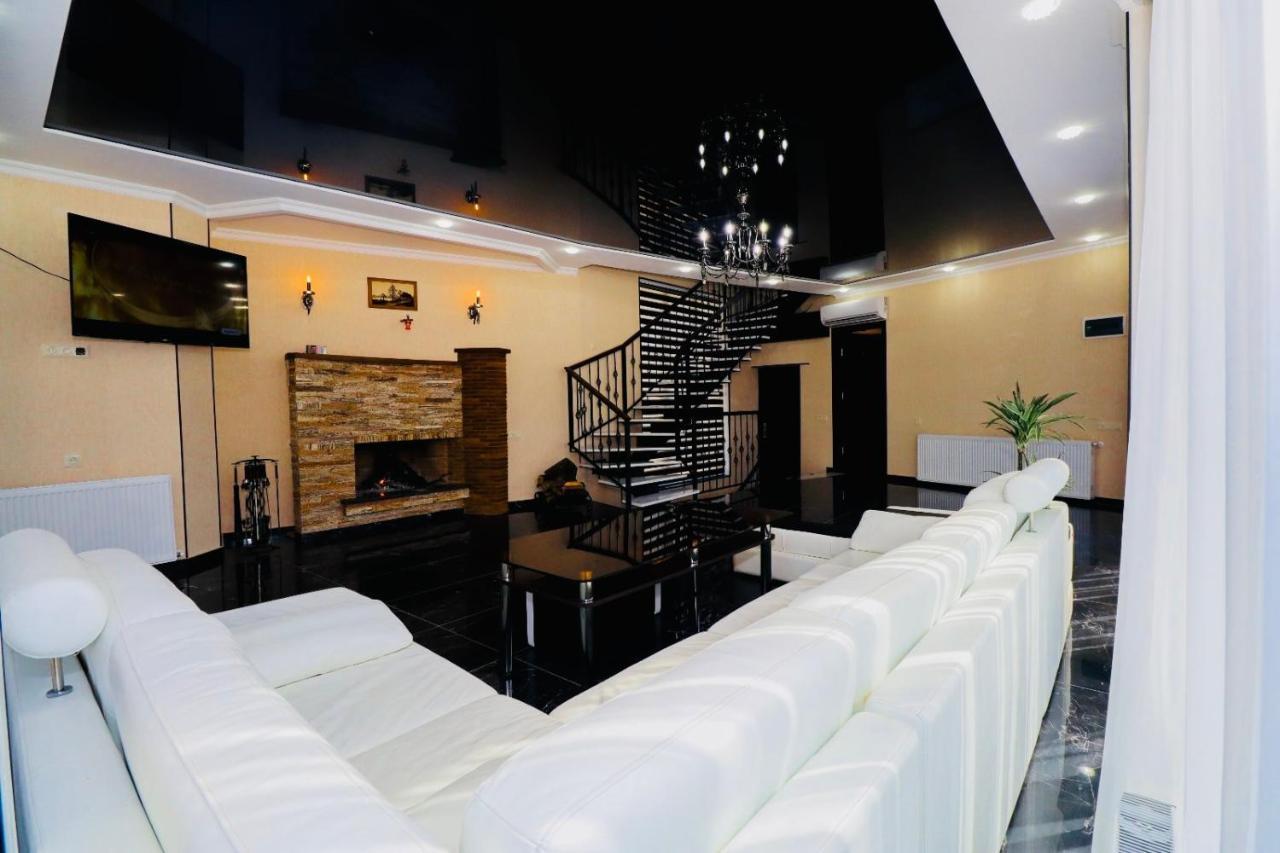 Hotel Evergreen Borjomi ภายนอก รูปภาพ