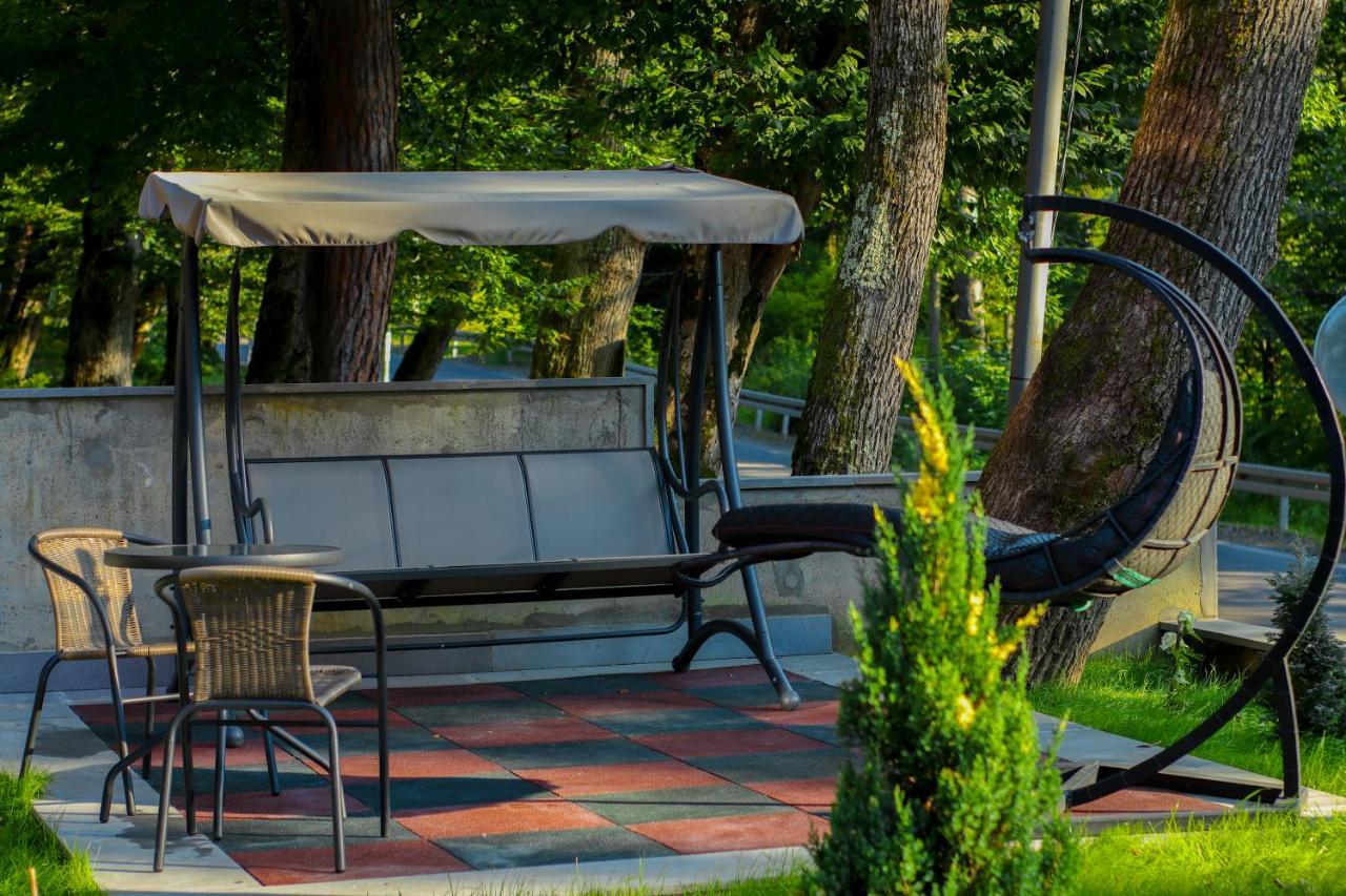 Hotel Evergreen Borjomi ภายนอก รูปภาพ