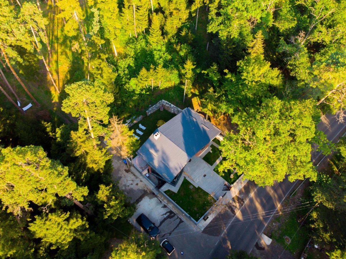 Hotel Evergreen Borjomi ภายนอก รูปภาพ