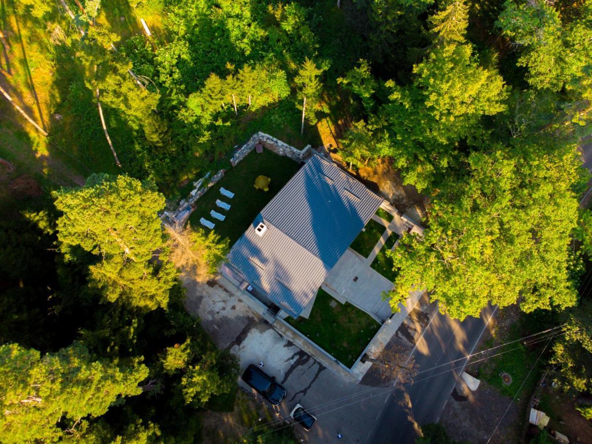 Hotel Evergreen Borjomi ภายนอก รูปภาพ