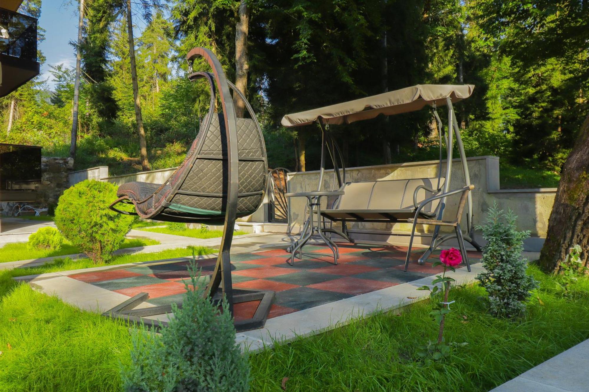 Hotel Evergreen Borjomi ภายนอก รูปภาพ