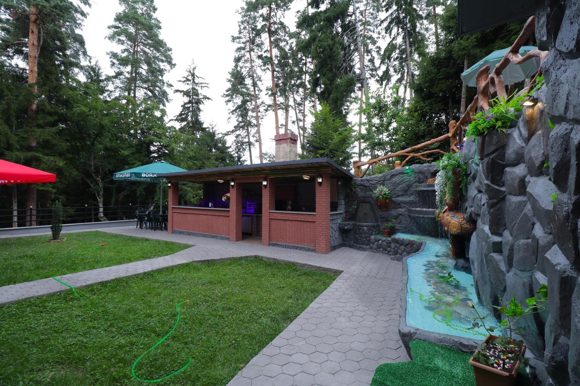 Hotel Evergreen Borjomi ภายนอก รูปภาพ