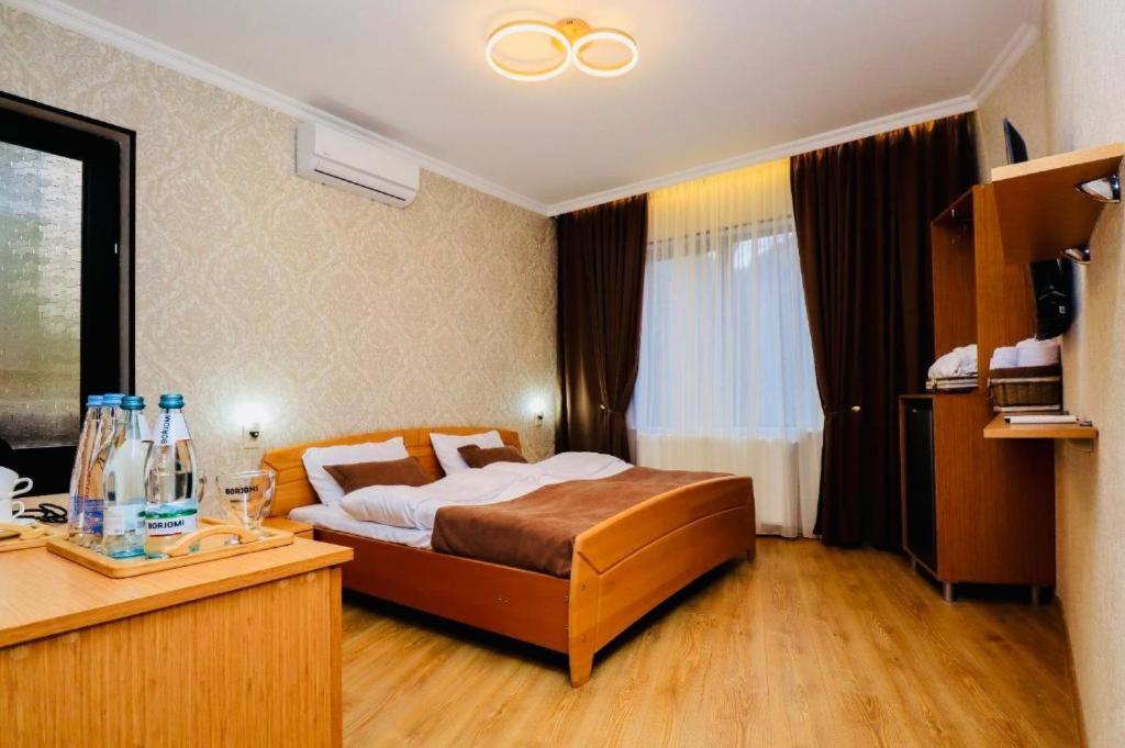 Hotel Evergreen Borjomi ภายนอก รูปภาพ